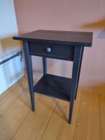 Ablagetisch mit Schublade