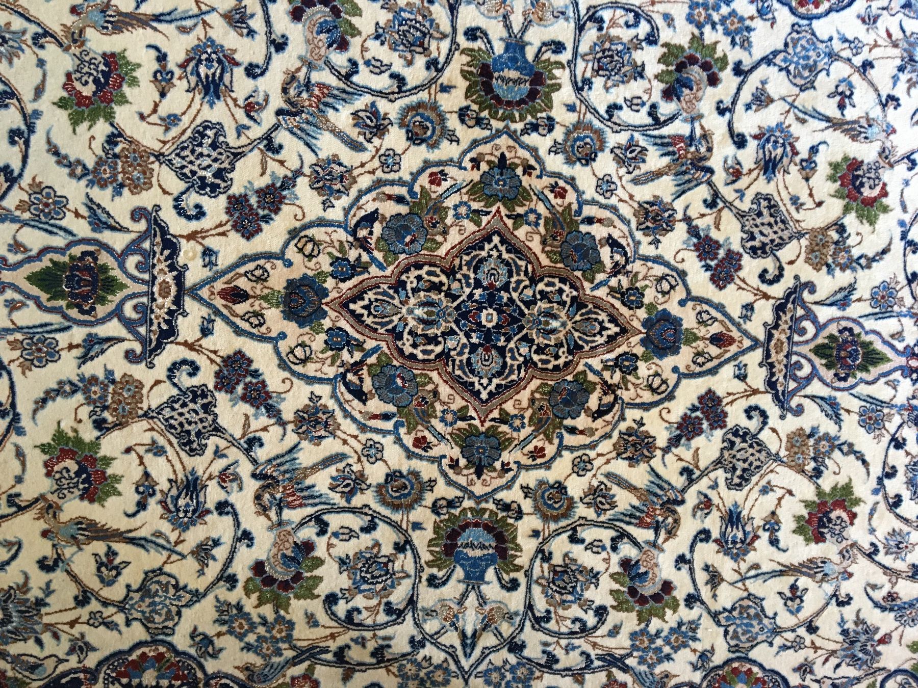 Teppiche: Magnifique tapis d'orient – Gebraucht aus Vufflens-le-Château von vcourvoisier 1