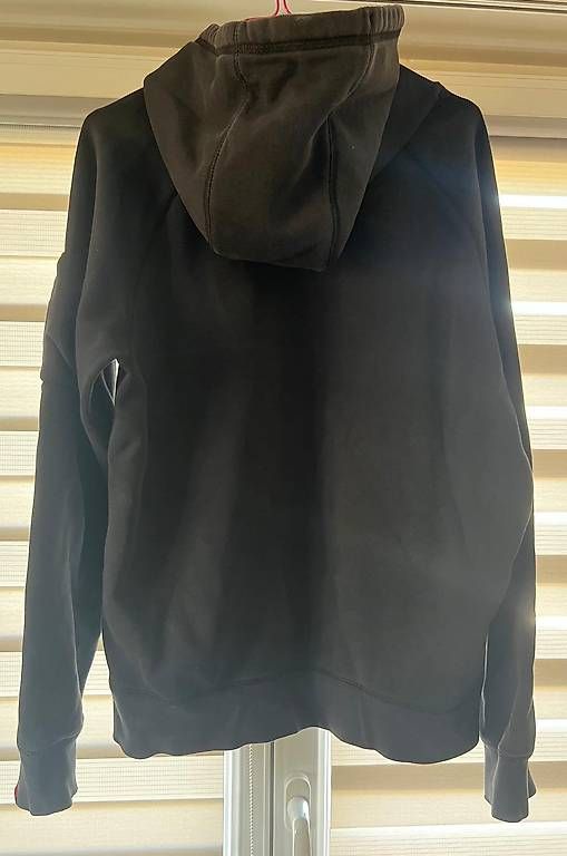 Maglioni & Felpe: Sweat à capuche Nike noir taille M – Usato da Genthod venduto da mar_g8vn 1