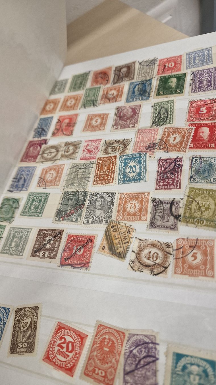 Alle Briefmarken: Briefmarken Sammlung in Ordner, diverse Werte, gebraucht – Gebraucht aus Herisau von Antiques.AR 4