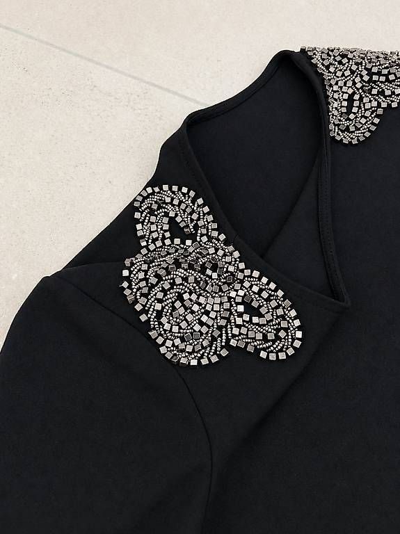 Top: Top Gr. S mit veredelten Schulterdetails – Usato da Merlischachen venduto da GlamGarb 3