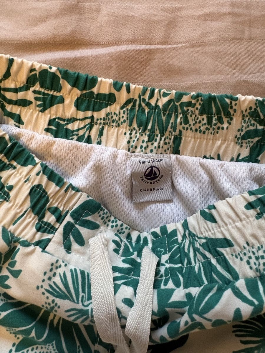 Petit Bateau Costumi da bagno: Maillot de bain garçon petit bateau 4ans  – Usato da Genève venduto da cec_6qrf 2