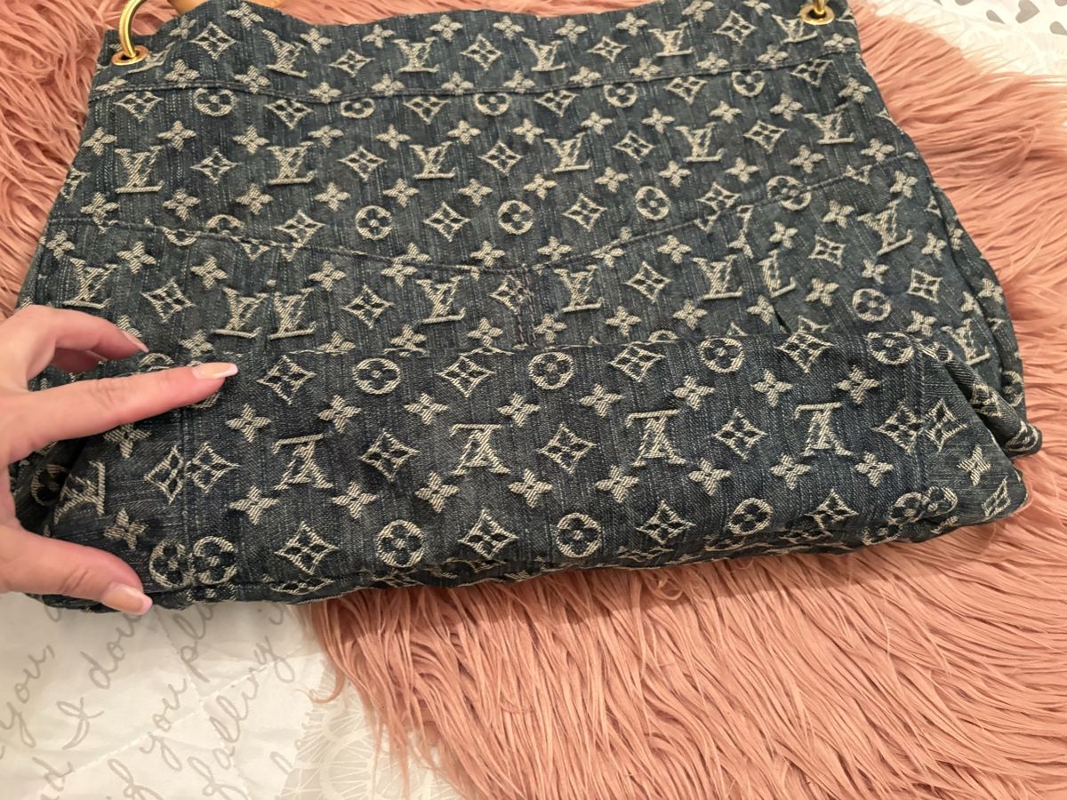 Louis Vuitton Borse da donna: Louis Vuitton Daily GM Monogram Denim – Usato da Boniswil venduto da MichaelaH 2