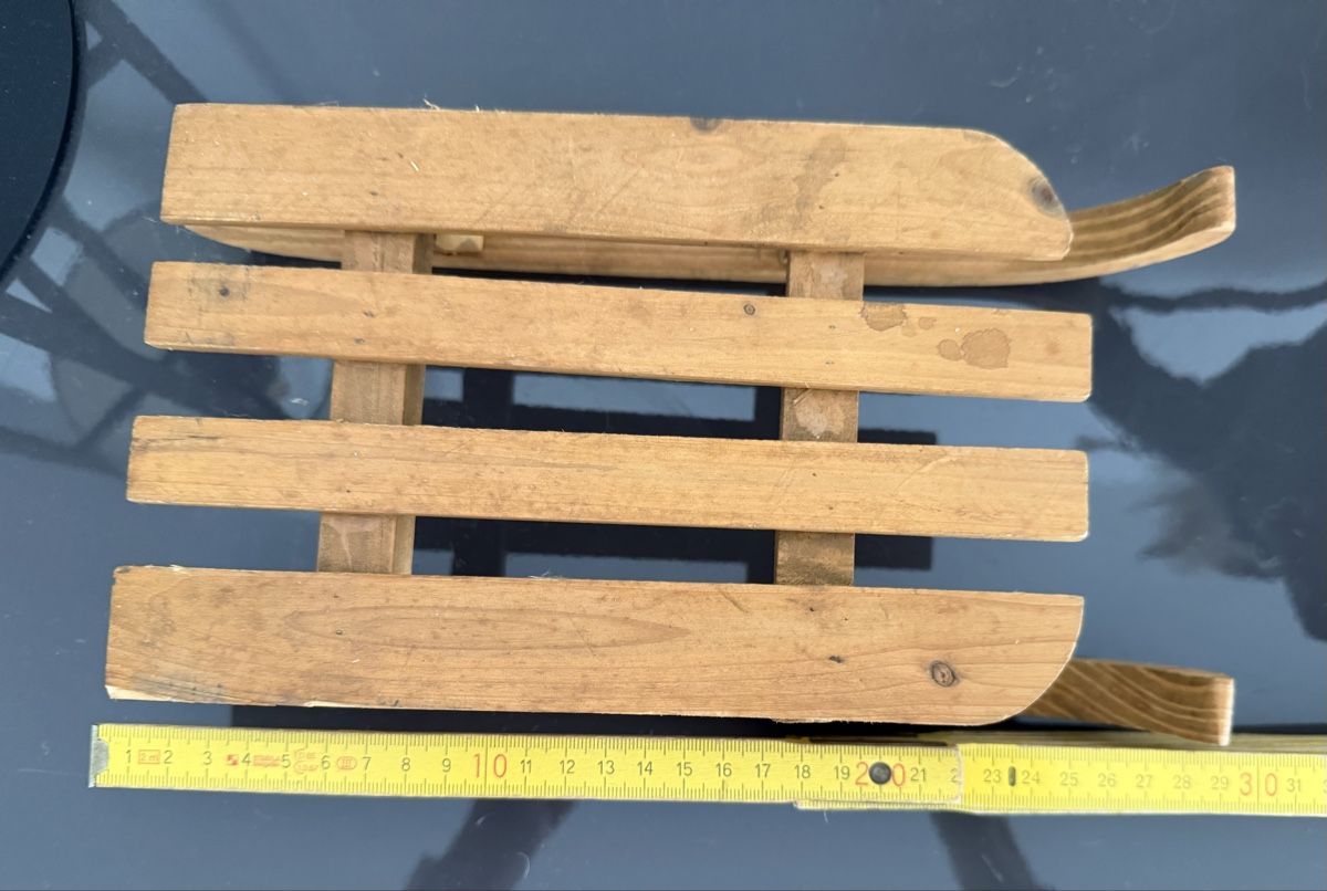 Tutte le decorazioni: Holzschlitten klein – Usato da Pfeffikon LU venduto da pepino17 1