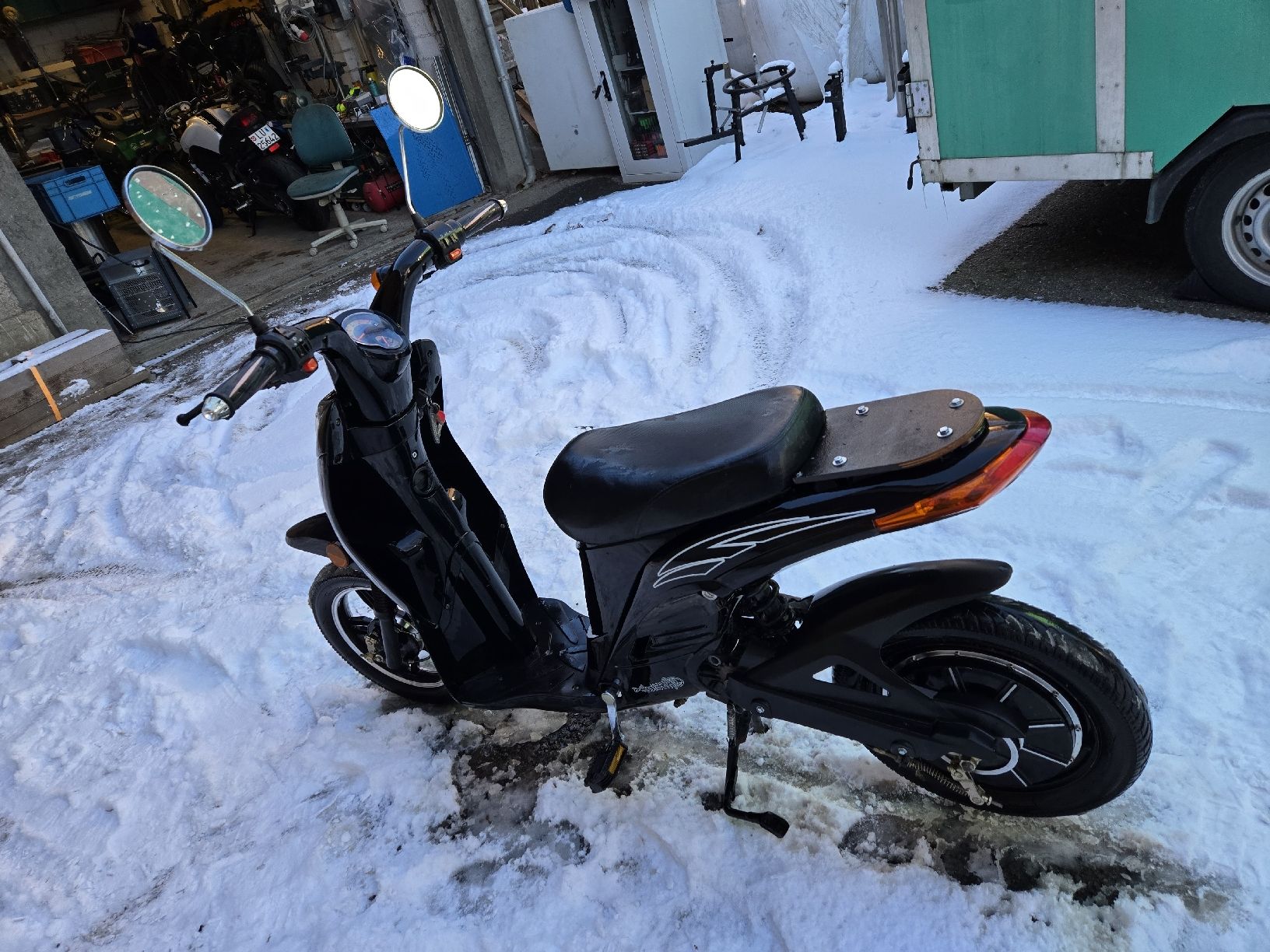 Scooter: Elektro Roller 25km/h mit Lithium Batterie – Usato da Kulmerau venduto da Flarion94 4
