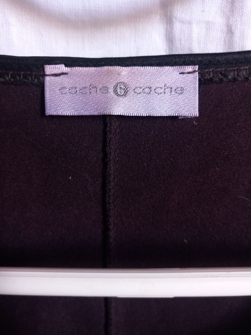 T-shirts: T-shirt bordeaux / violet à franges CACHE CACHE – D'occasion à Faoug par per_kp6r 3
