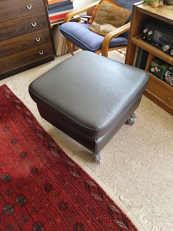Divani: Ledersofa mit Fusshocker – Usato da Reinach BL venduto da msflash 2