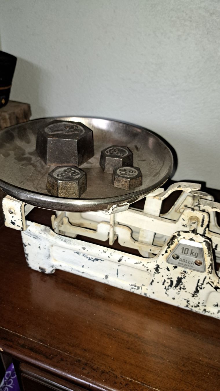 Adler Bilance e pesi: Waage Adler antik mit Gewichten  – Usato da Kölliken venduto da Upcycling-by-Mc-TAM 1