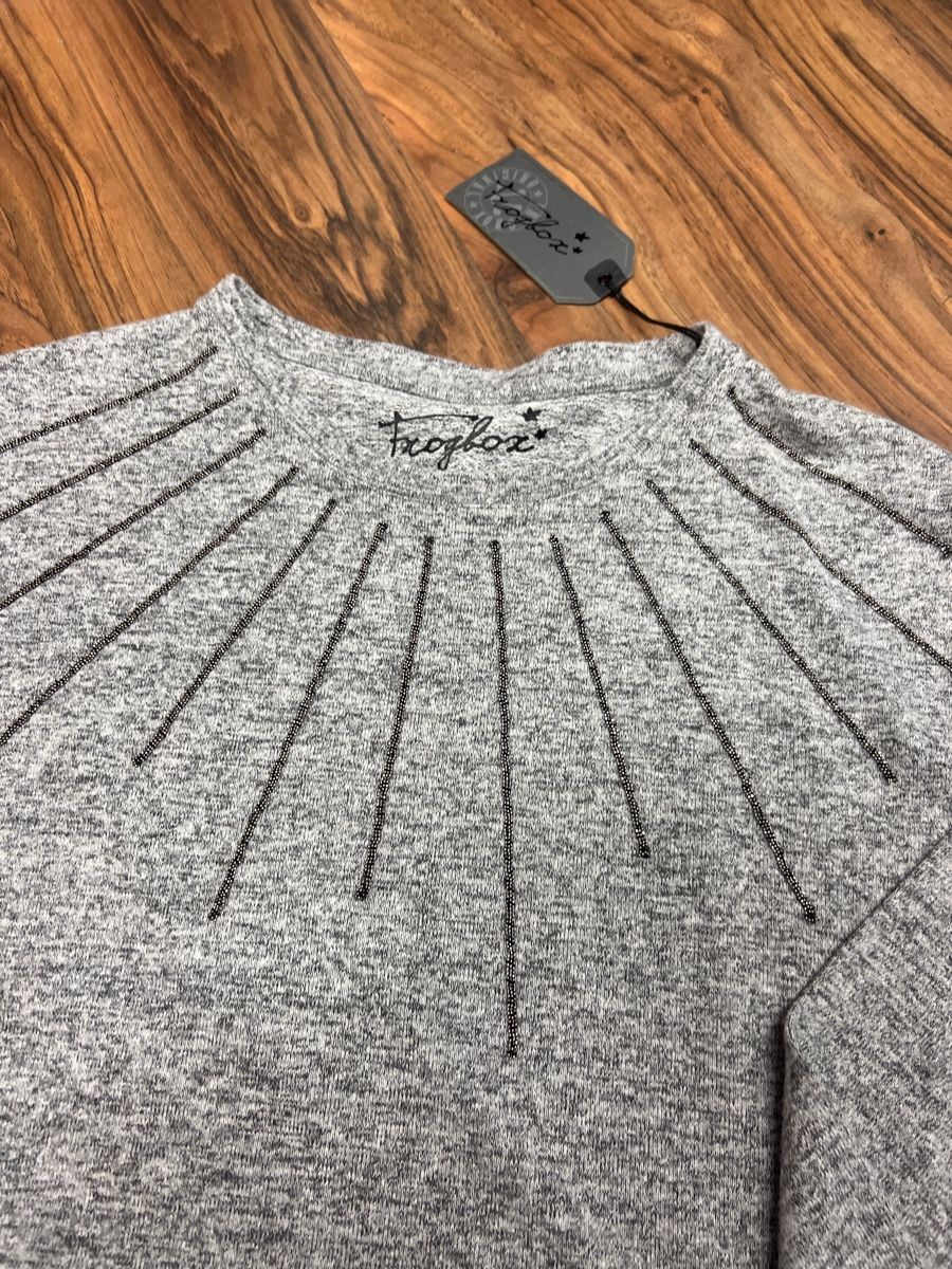 Pullover & Sweatshirts: Frogbox Sweatshirt Grau Meliert mit Perlen neu Gr.S – Neu und originalverpackt aus Burgdorf von puppennetz 1