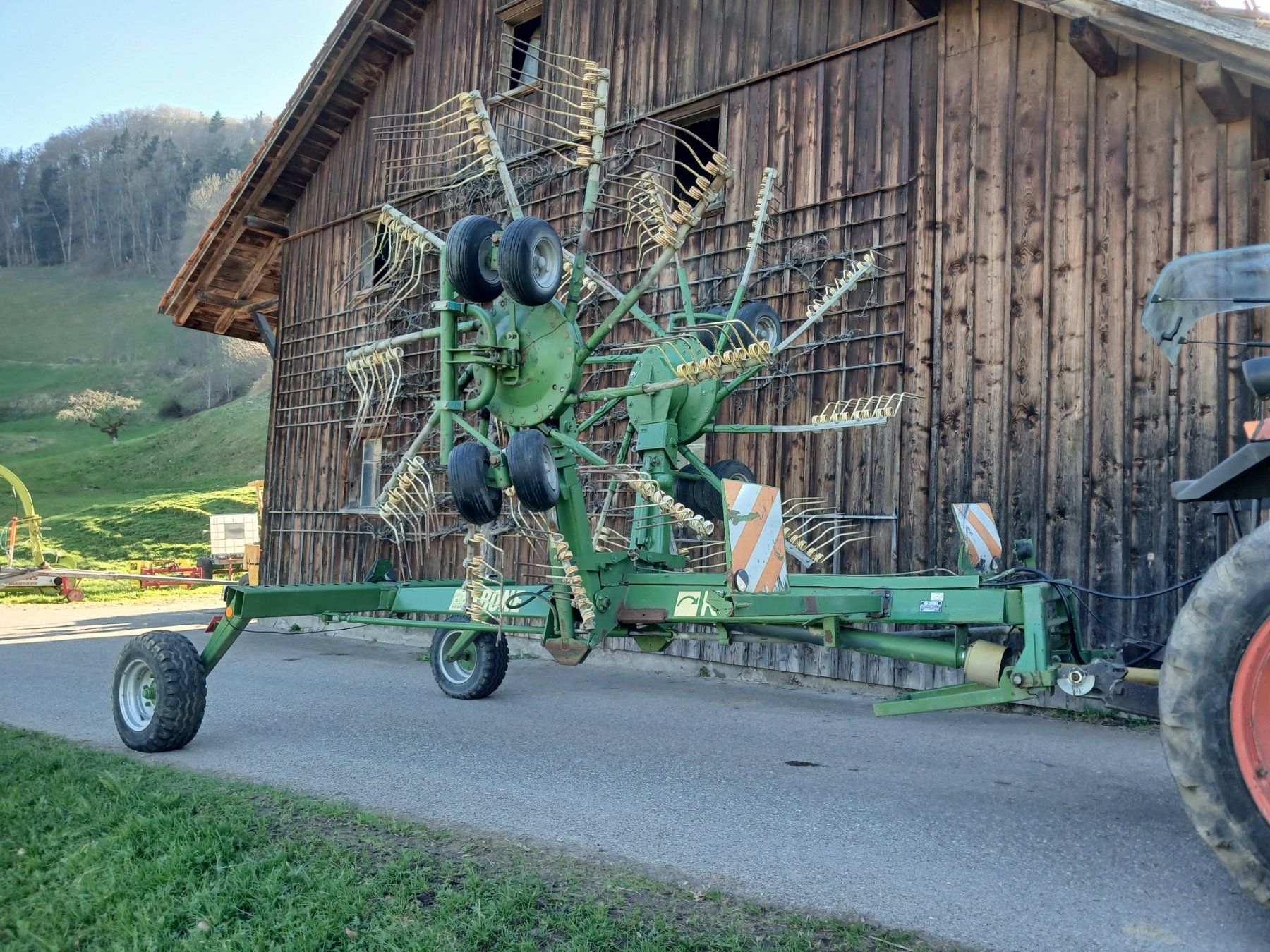 Krone Raccolta foraggio grezzo: Krone Doppelschwader – Usato da Krinau venduto da P.grob