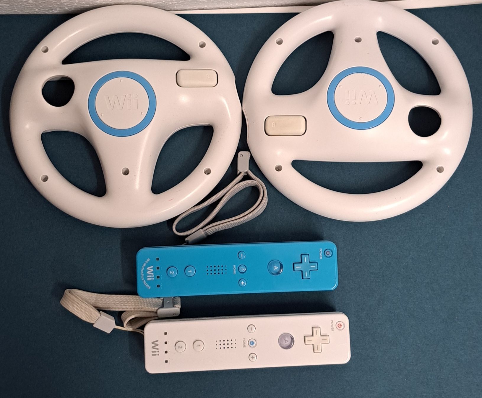 Nintendo Controller: Nintendo Wii Controller 2x Original und Lenkrad  – Gebraucht aus Biel/Bienne von Sasha4u 3