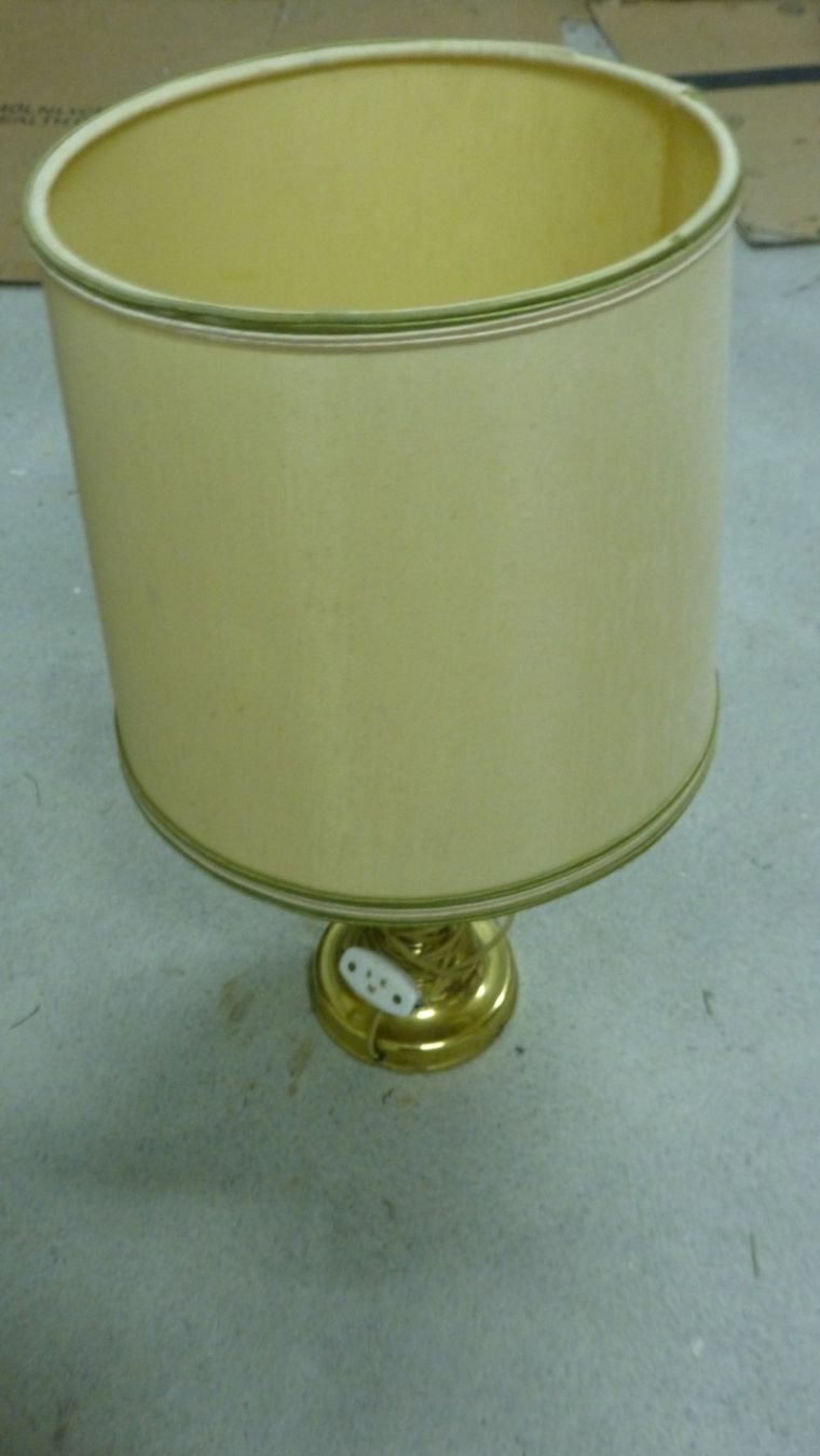 Lampes: SCHÖNE  TISCH LAMPE-  Letzte verk. – D'occasion à Burgdorf par may52
