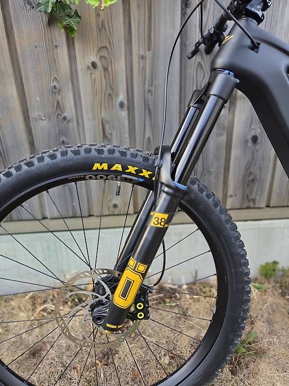 Velos: VELDURO ROGUE - OHLINS – Gebraucht aus Bassecourt von PANZER-BIKE 1