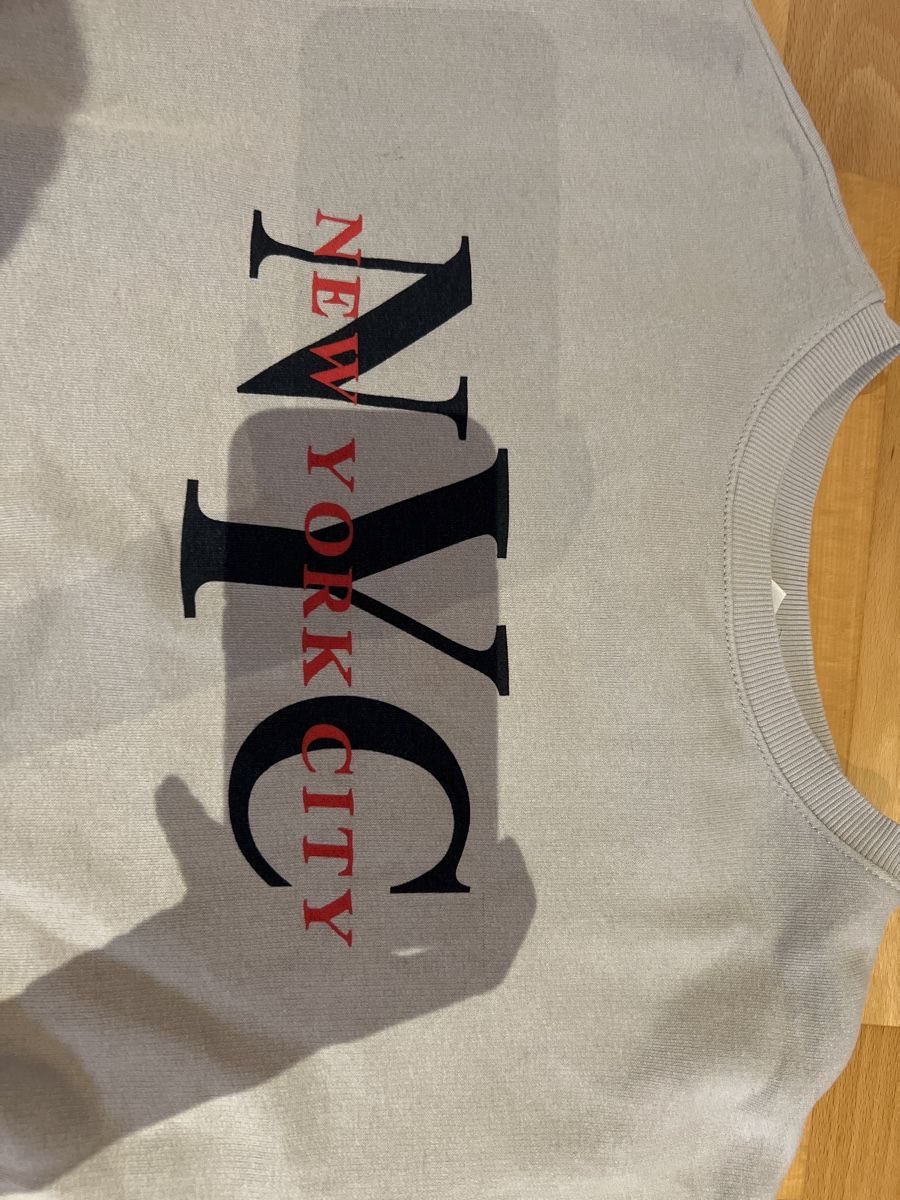 H&M Pullover & Sweatshirts: Pullover mit New York Design – Gebraucht aus Oberengstringen von pri_c8jk 1