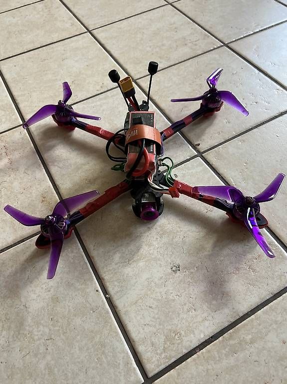 Modellismo RC: Drone Fpv  – Usato da Chézard-St-Martin venduto da moh_fq5h