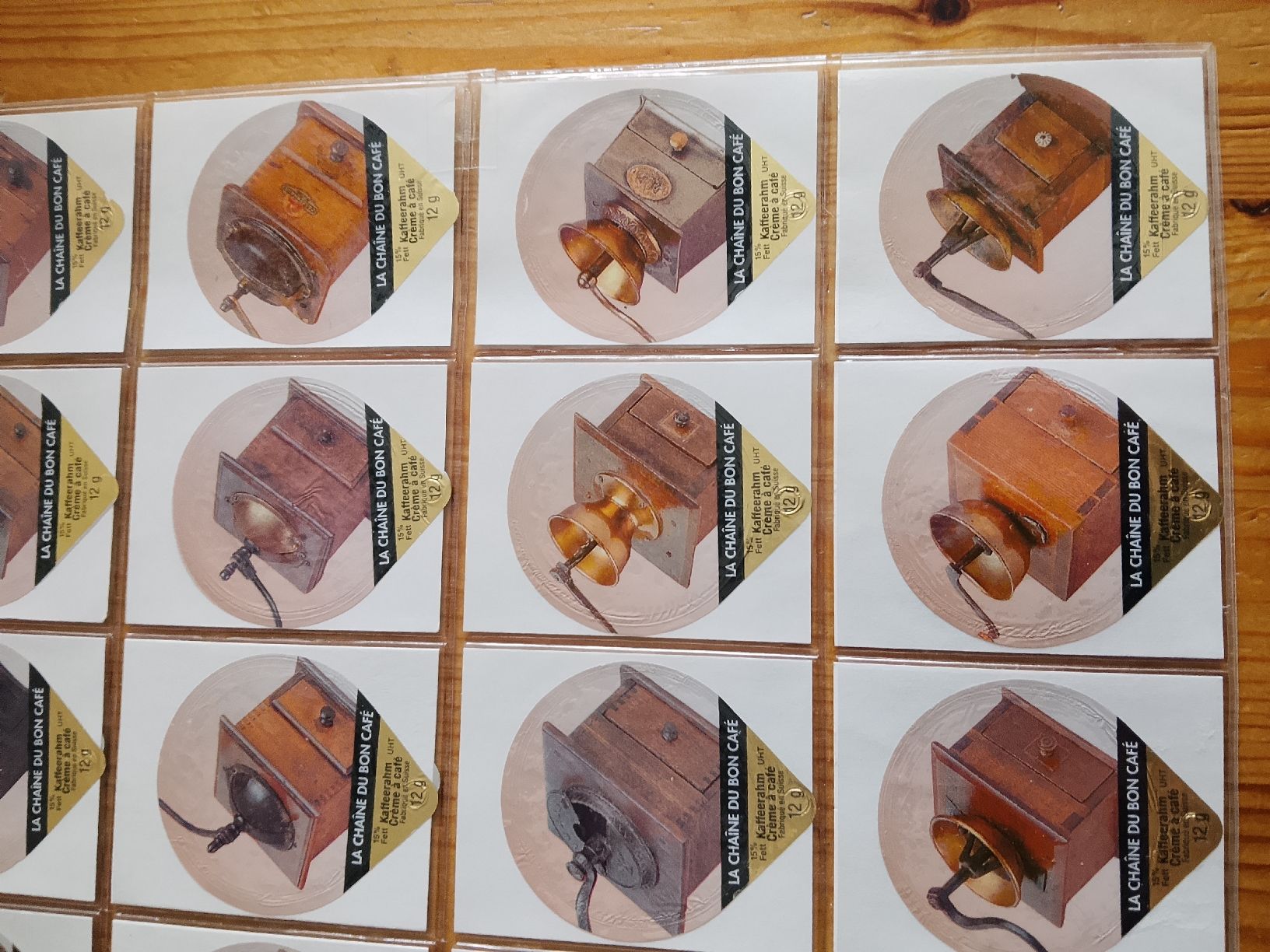Kaffeerahmdeckel: Kaffeerahmdeckeli – Gebraucht aus Volken von katz5 3