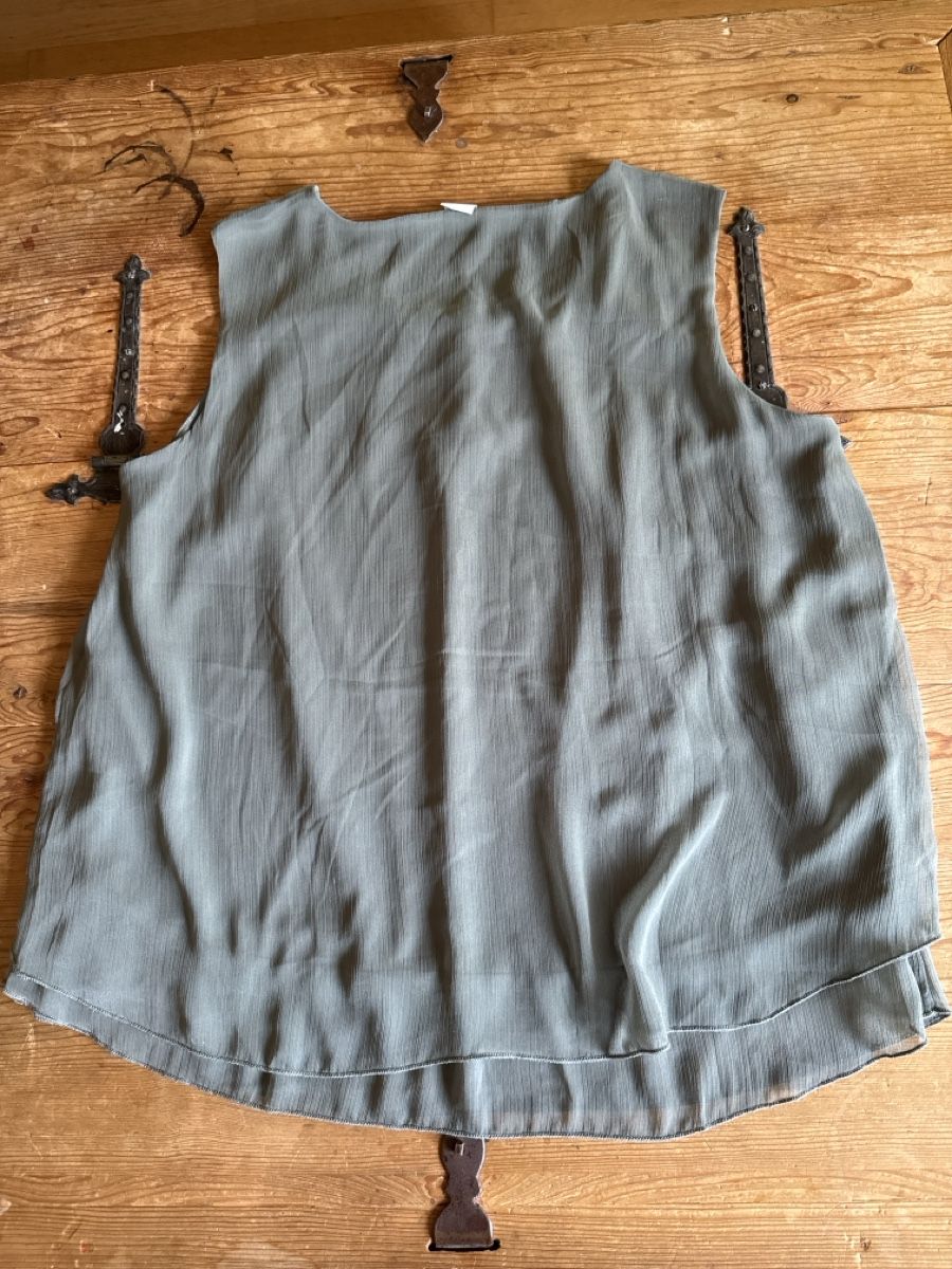 Top: Blusentop Gr.44 olive – Nuovo (secondo la descrizione) da Mauren venduto da ducducturi 2