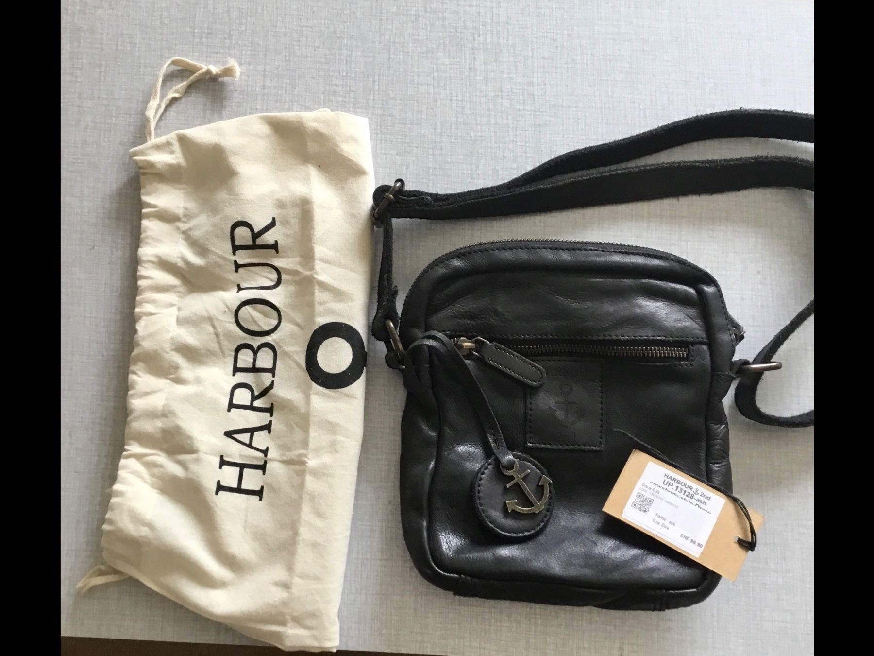 Borse da donna: Umhängetasche / Crossbody Harbour 2nd – Nuovo (secondo la descrizione) da Gränichen venduto da Kathleen8