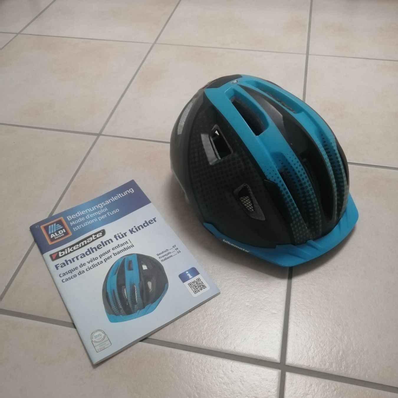 Caschi: Kinder Fahrradhem Gr. 49-54 – Usato da Henau venduto da AXAA