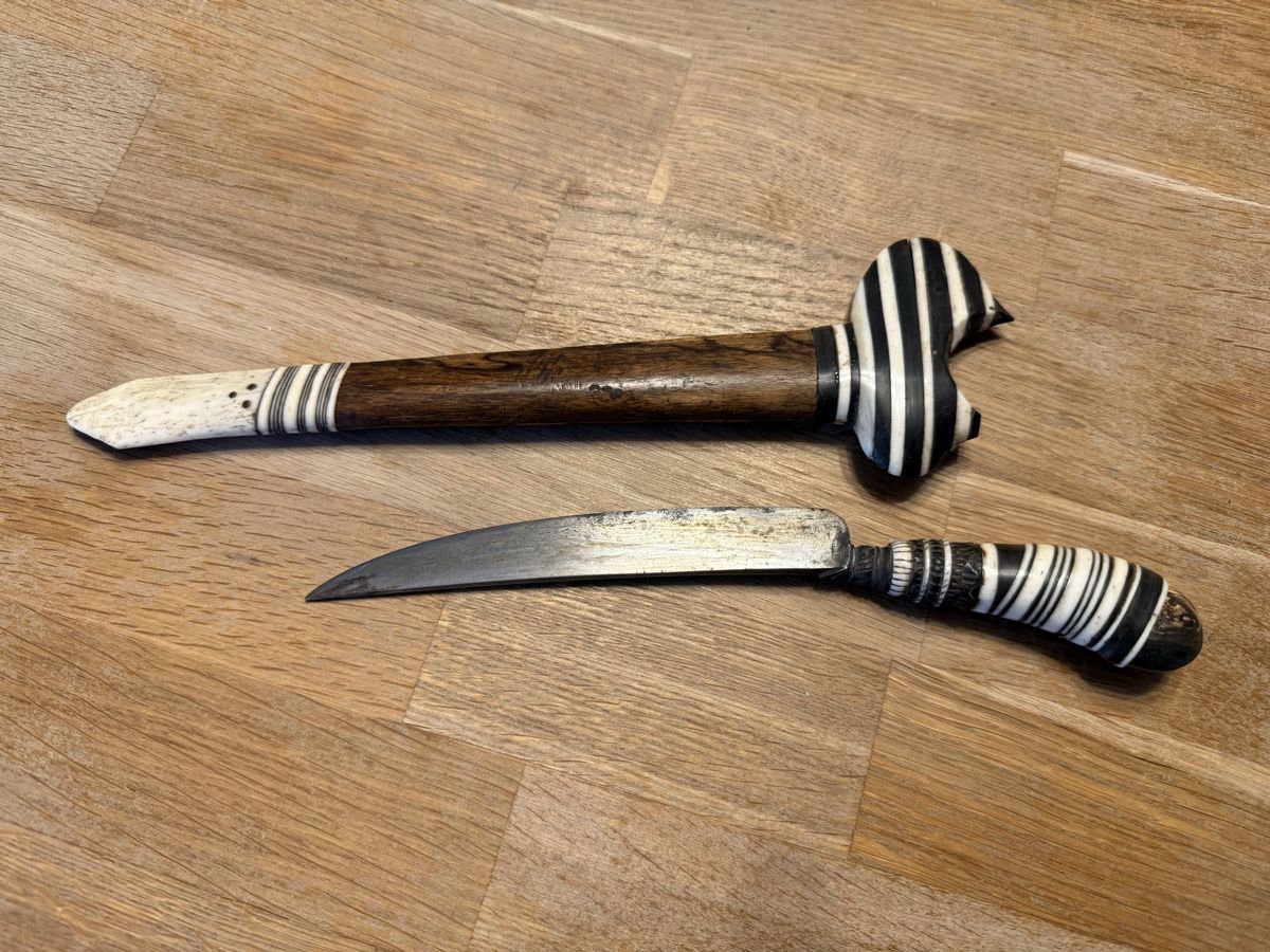 Posate: Antiker Kris Dolch mit Scheide, antikes Messer Jagdmesser – Usato da Goldach venduto da Messerguru 1