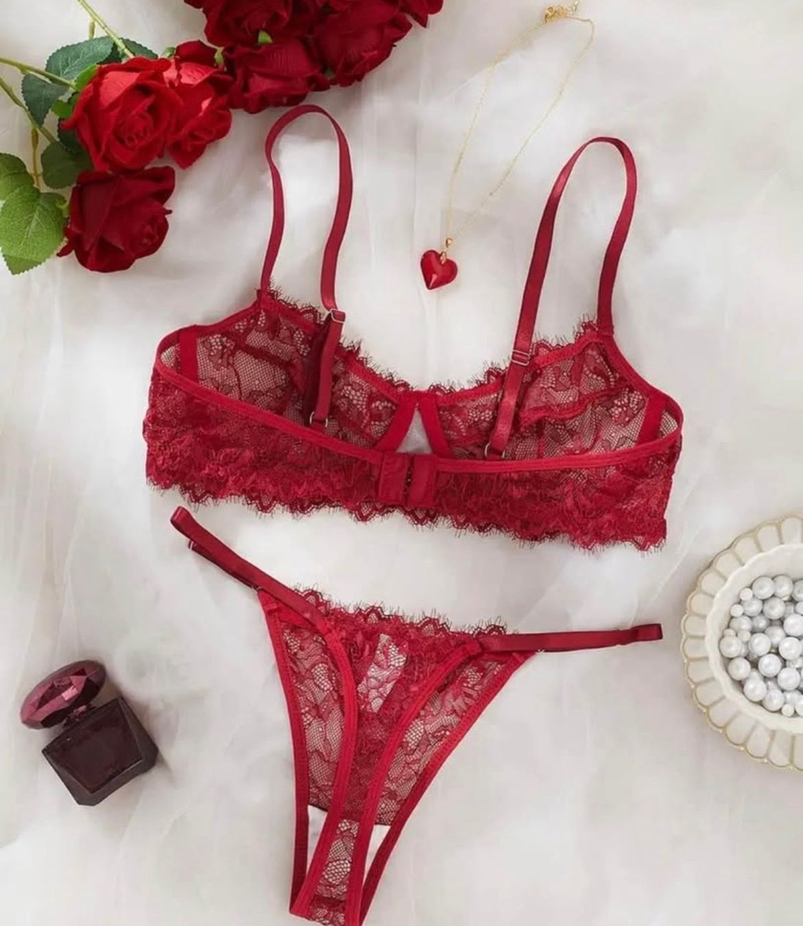 Sonstige Unterwäsche: Completo intimo pizzo rosso – Neu (gemäss Beschreibung) aus Payerne von Petite-vendeuse 1