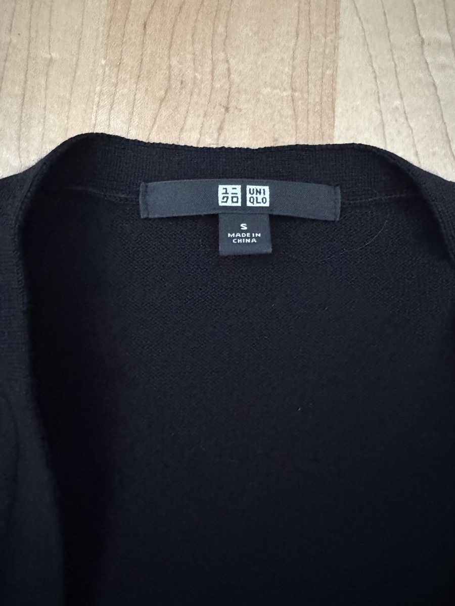 Uniqlo Pullover & Sweatshirts: Merino Cardigan Gr S – Gebraucht aus Luzern von wet_7bm6 1