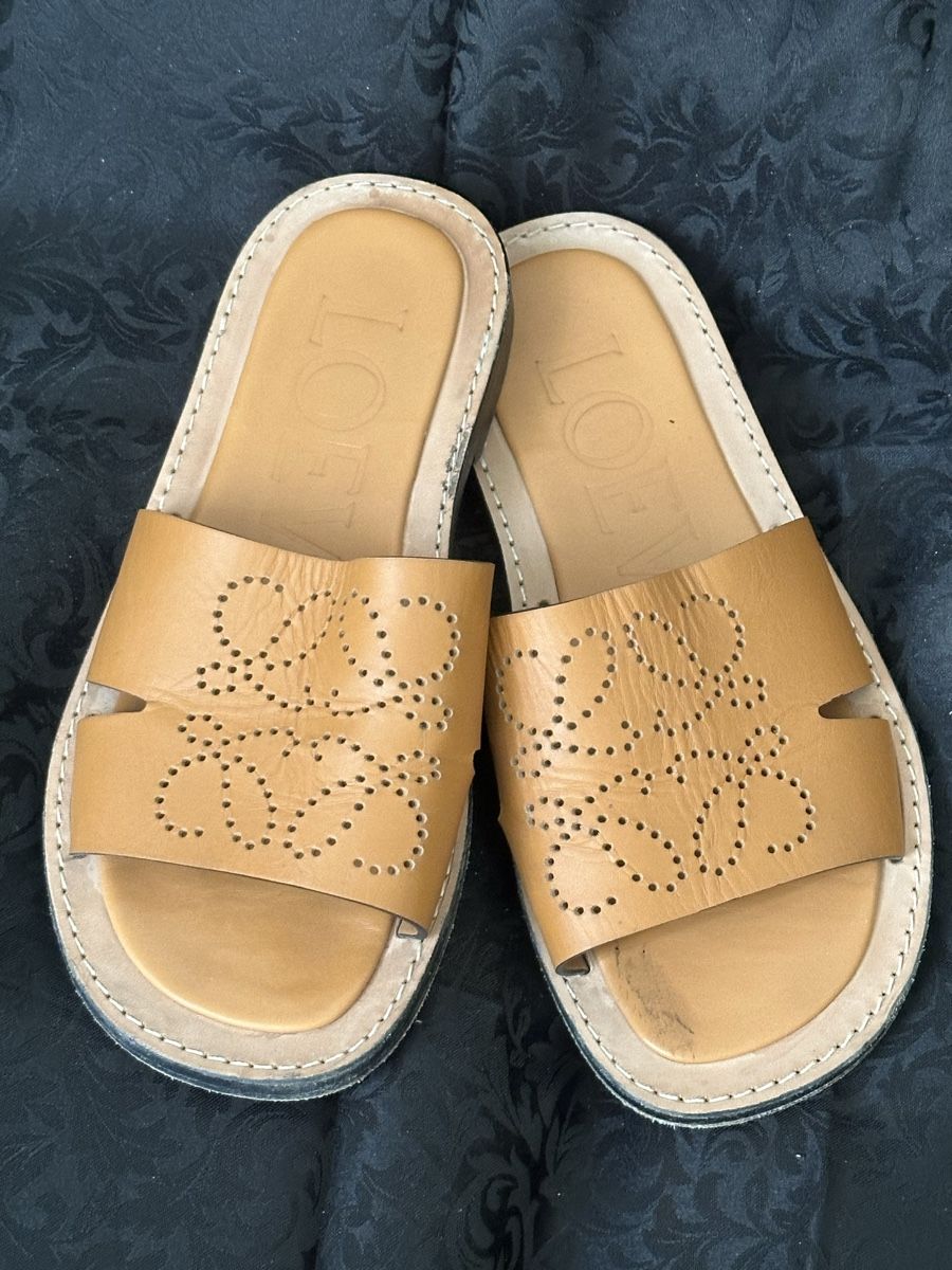 Loewe Scarpe da donna: Loewe Slippers 39 – Usato da Bern venduto da Maria003 4