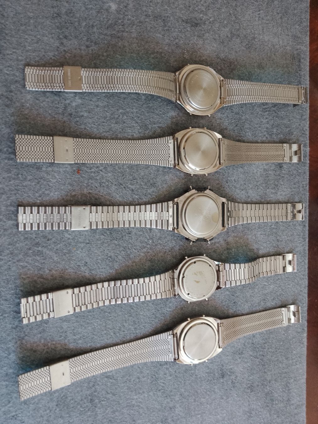 Orologi: Lot Nos 5 Lcd Quartz alles läuft – Nuovo (secondo la descrizione) da Agno venduto da sam2608 5
