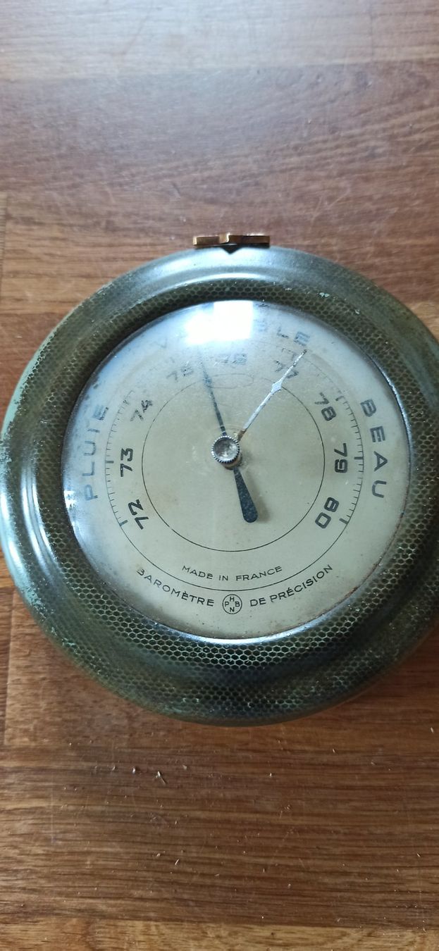 Altri elettrodomestici e apparecchi d’epoca: Barometer – Usato da Luzern venduto da Hherger