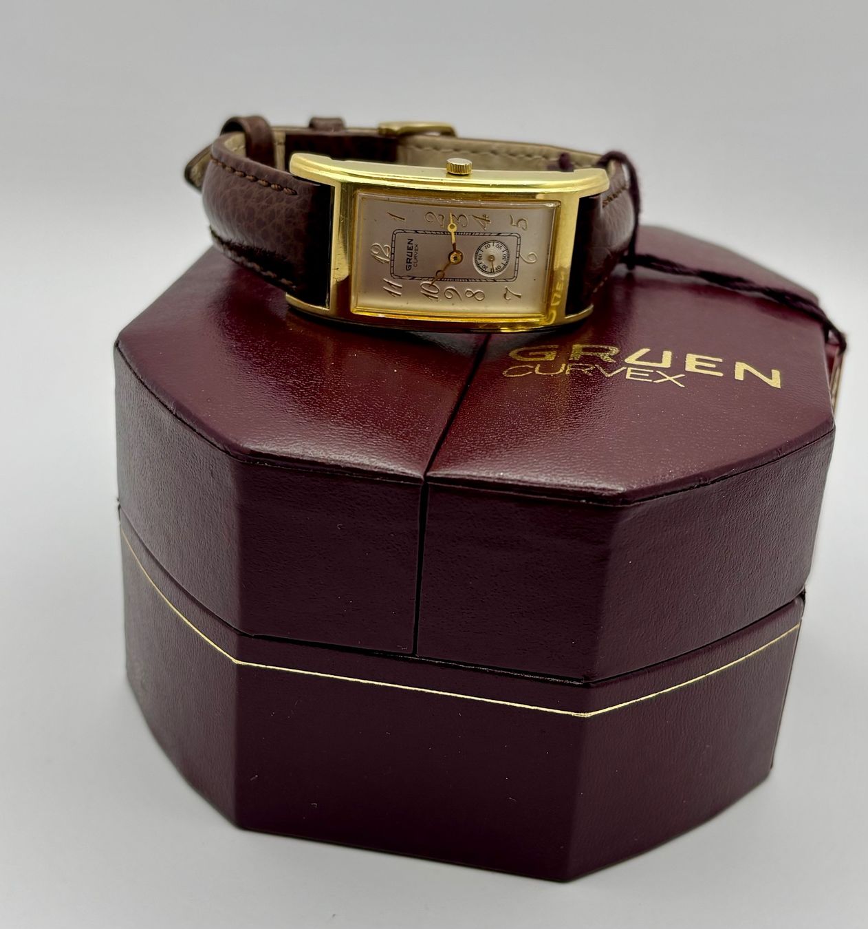 Montres: VINTAGE GRUEN – D'occasion à Rorschach par ZeitWerk.10 4