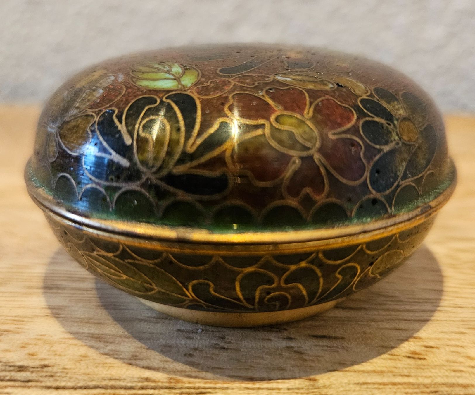 Coffrets à bijoux: Cloisonne Emaille Messing  Schatulle Schale Schmuckdose Box – D'occasion à Birmensdorf ZH par Wendepunkt... 1