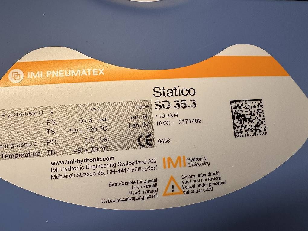 Radiatori: Expansionsgefäss SD35.3 Pneumatex – Usato da Aarau Rohr venduto da Treasure-Trove 1