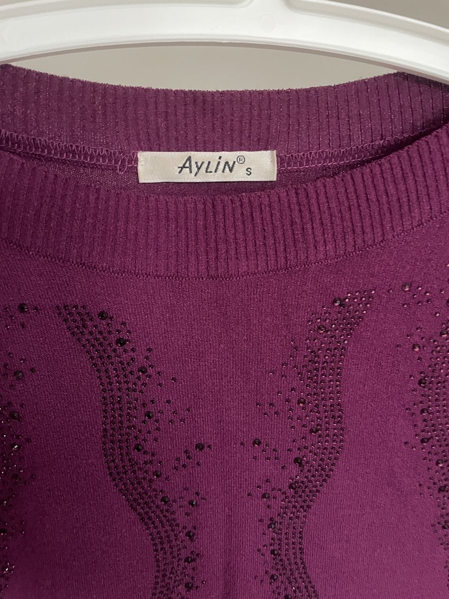 Maglioni & Felpe: Pullover Aylin lila mit Strasssteinen Grösse S neu – Usato da Stettlen venduto da Ts_6125 4