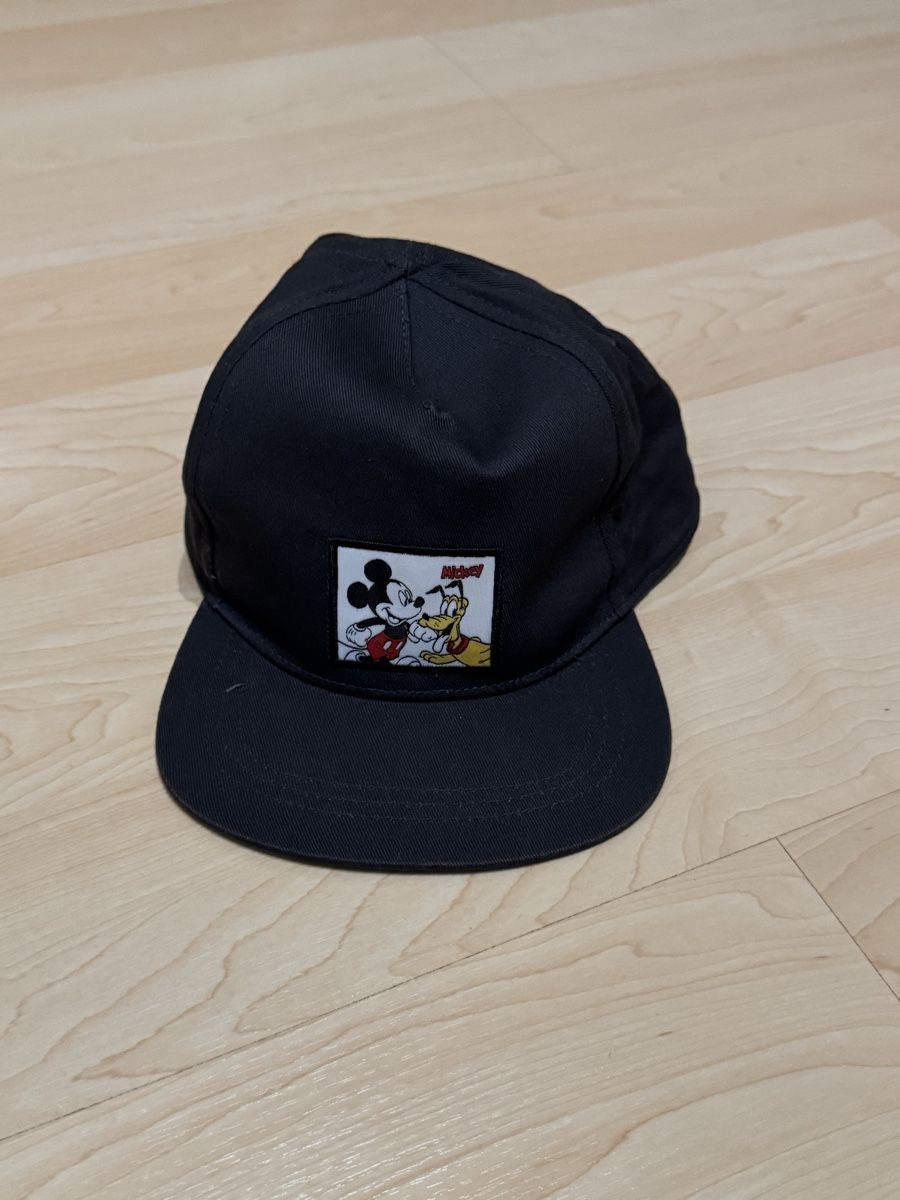 H&M Jacken & Mäntel: CAP MIT MOTIV 98/104 – Neu (gemäss Beschreibung) aus Rotkreuz von luxurybe