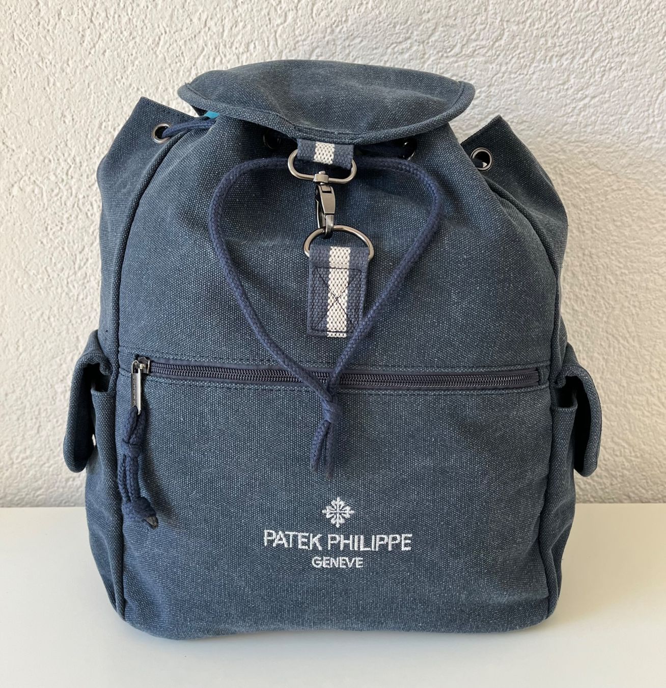 Zaini: 😍 Rare sac à dos Patek Philippe neuf 😍 – Nuovo e nell'imballaggio originale da Genève venduto da Lalili