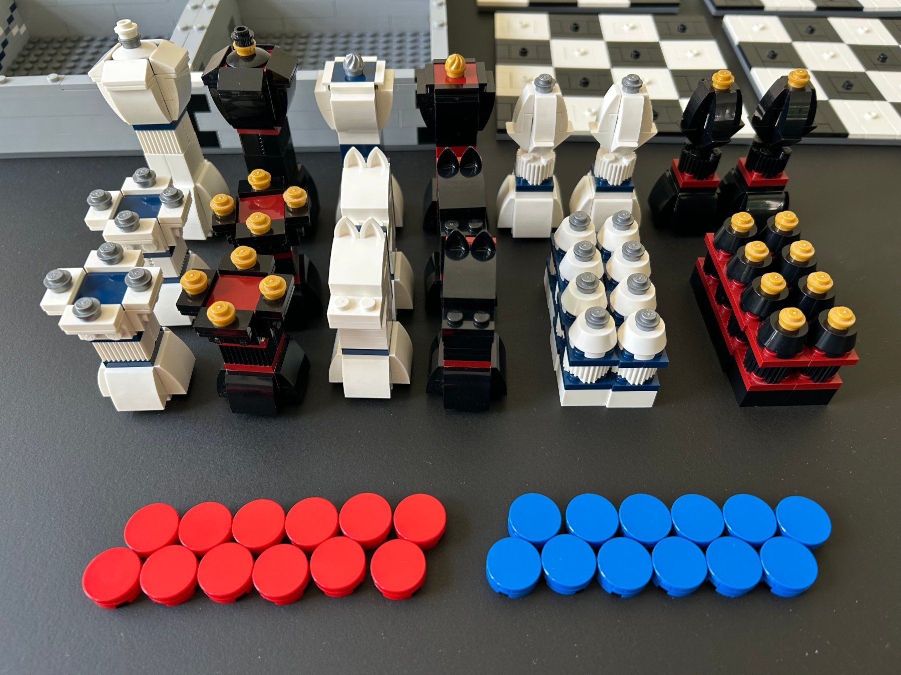 Lego Giocattoli: LEGO / Iconic Chess Set  (40174) – Usato da Dietlikon venduto da Mankai 3