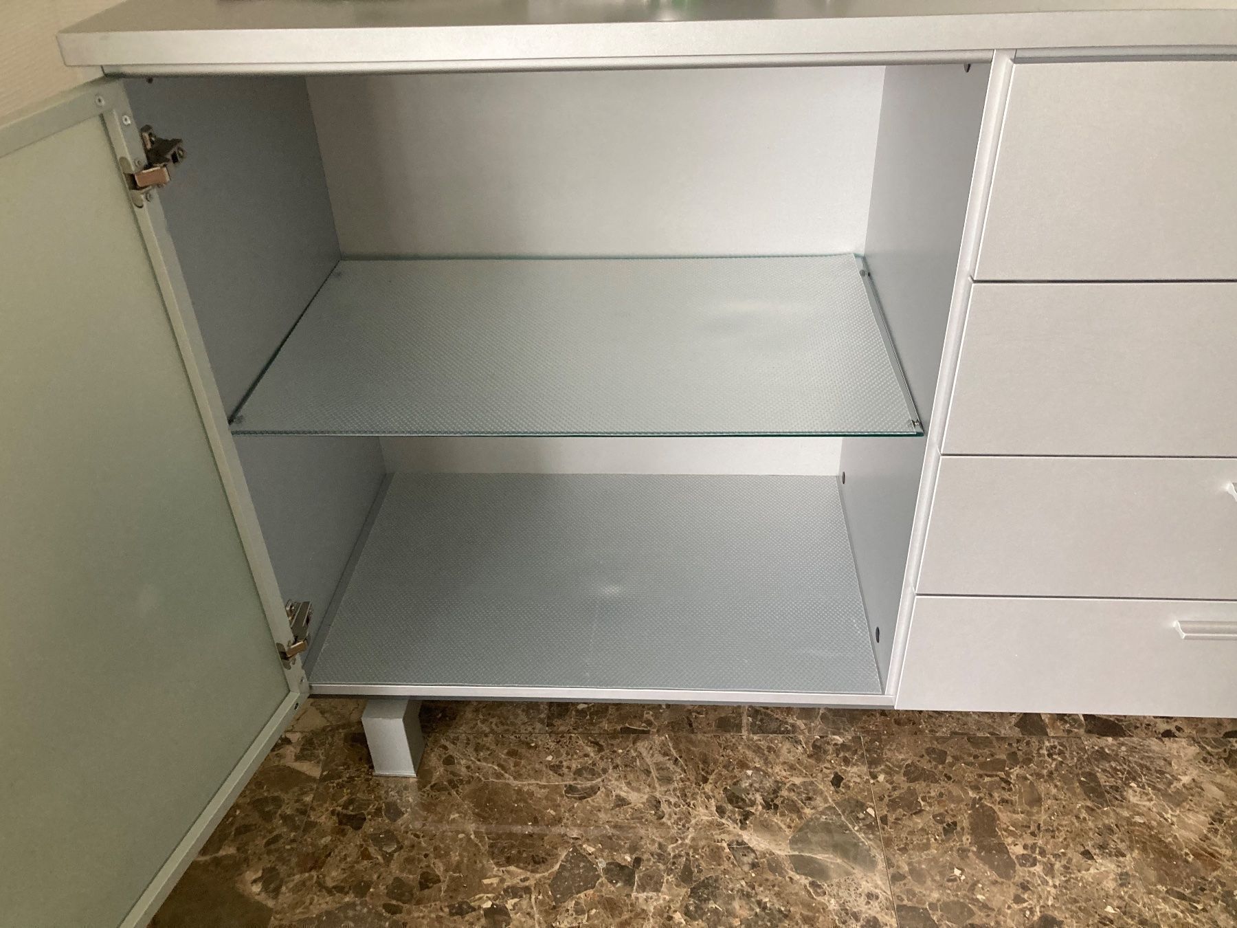 Pfister Mobili TV: Sideboards vom Pfister – Usato da Aesch BL venduto da EdelFund 3