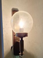 Paar Vintage Wandlamp aus Messing und Nussbaumholz