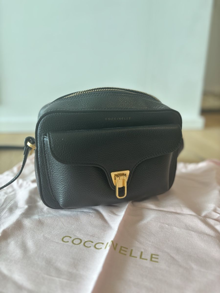 Coccinelle Sacs femmes: Coccinelle Handtasche, schwarz – D'occasion à Schönenberg ZH par CorsoBaccarini 1