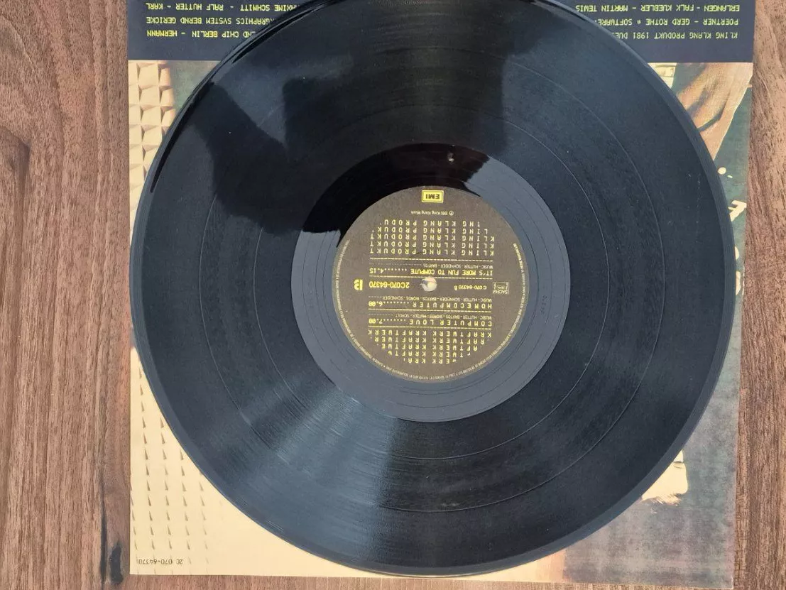Schallplatten: Kraftwerk - Computer World – Gebraucht aus Emmenbrücke von eneredi 5