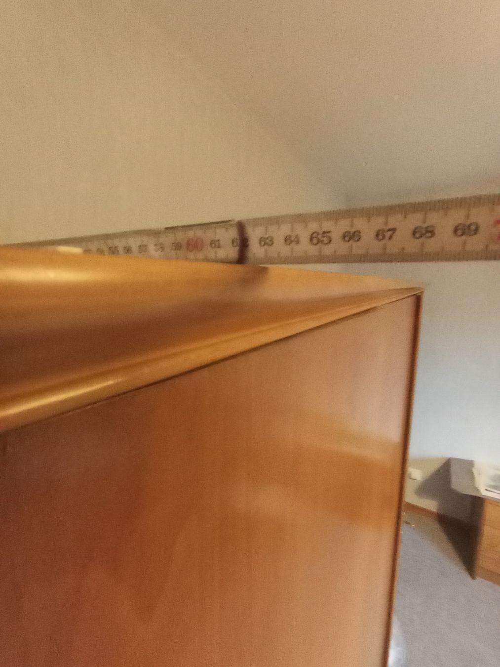 Armoires: Kleiderschrank Holz  – D'occasion à Belp par Guadalupe84 3