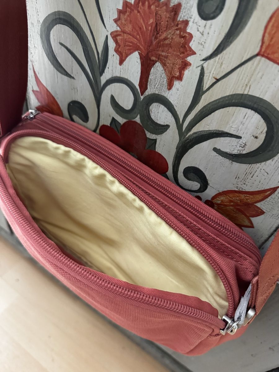Qwstion Borse: Tasche von Qwstion – Nuovo (secondo la descrizione) da Uster venduto da twinkle03 2
