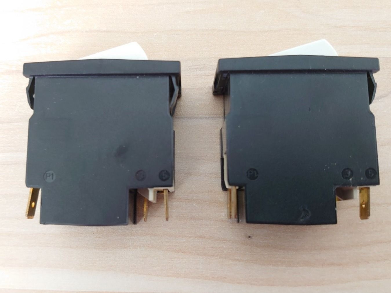 Altri prodotti elettronici: Schalter Weber Unimat WT 22-551 - Swiss Made – Difettoso da Pfäffikon SZ venduto da  3