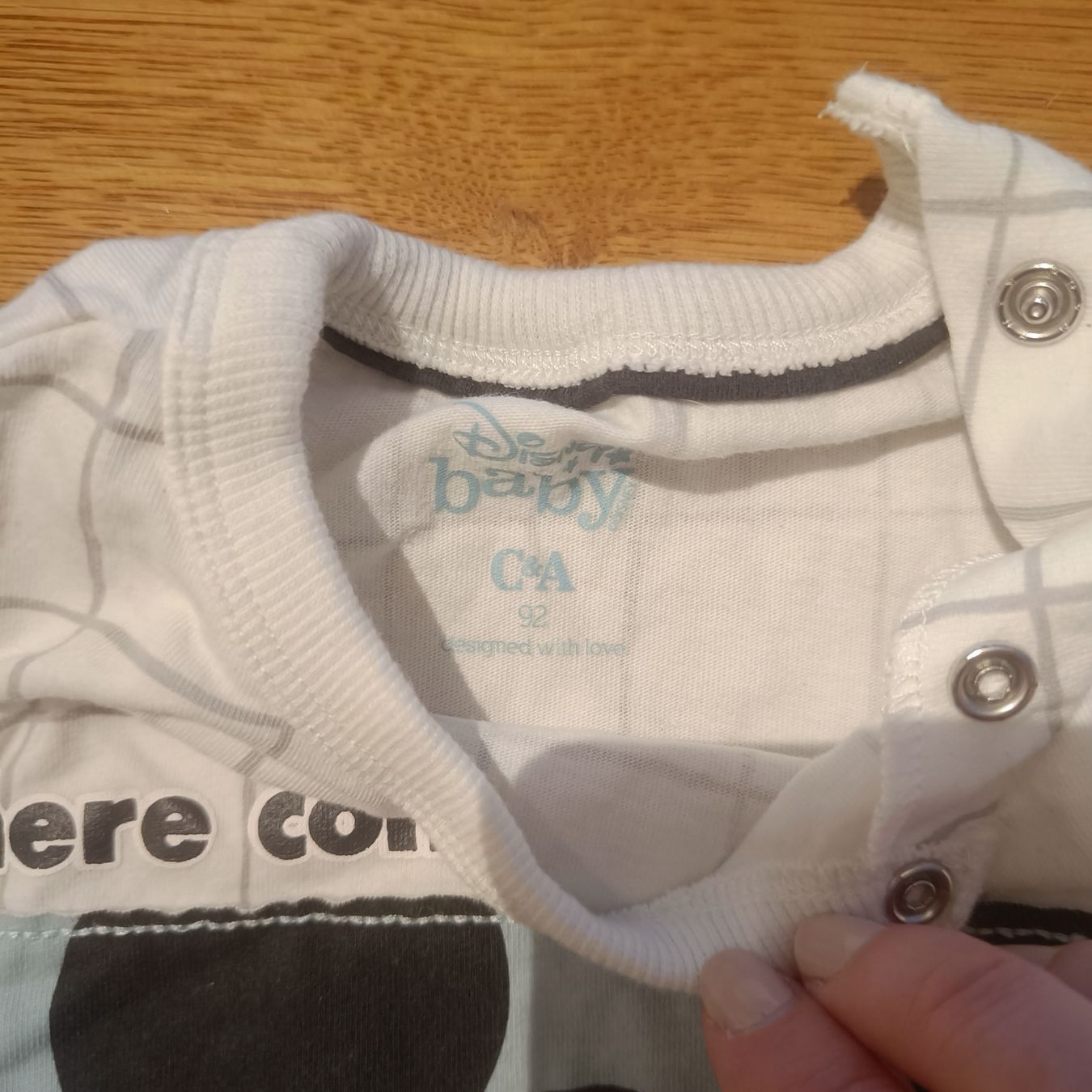 C&A Chemises, Tops & T-shirts: T-Shirt Grösse 92 C&A – D'occasion à Jaberg par urig17. 1