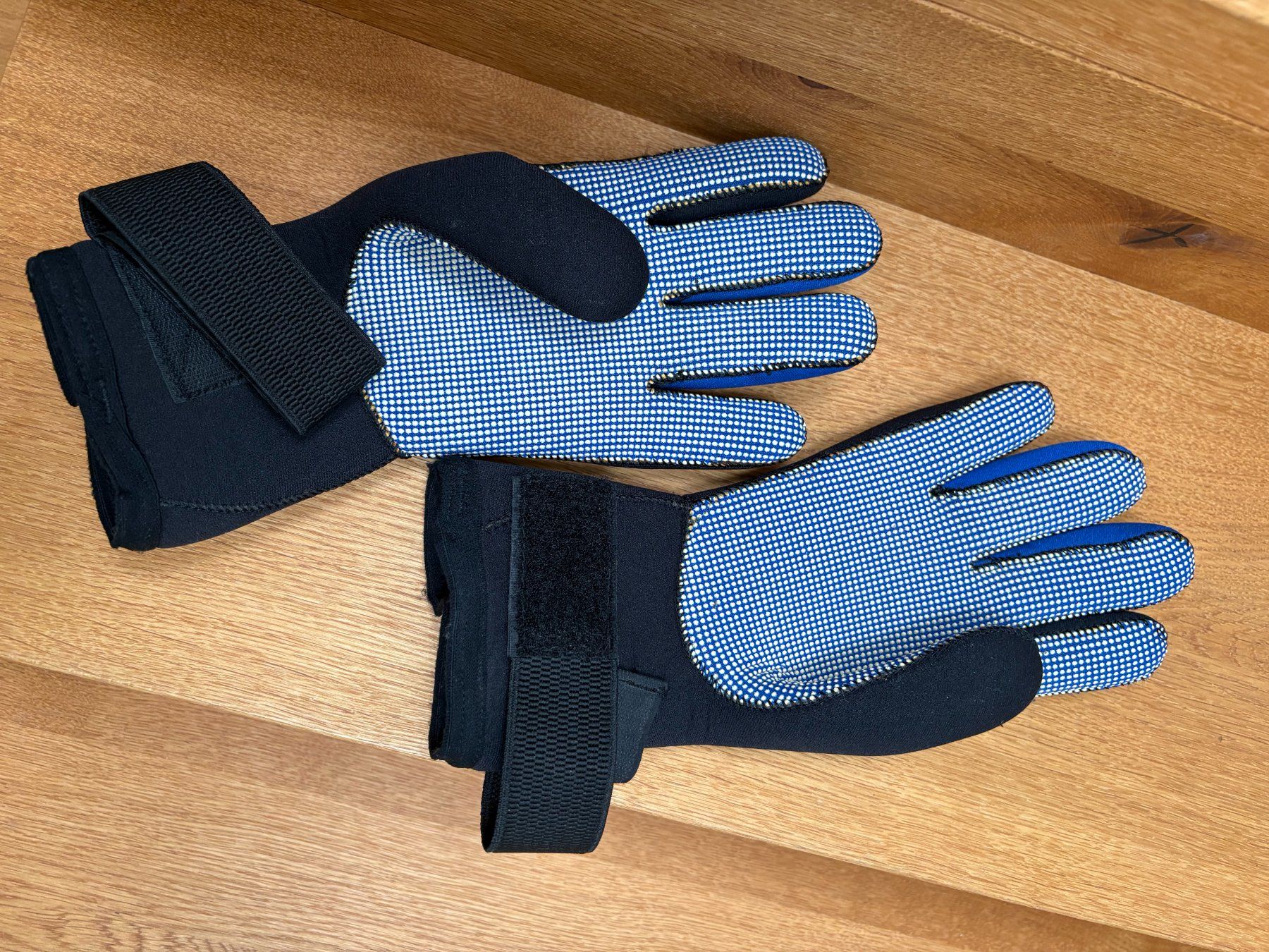 Altri accessori da uomo: Tauchhandschuhe – Usato da Fribourg venduto da Westi2 1