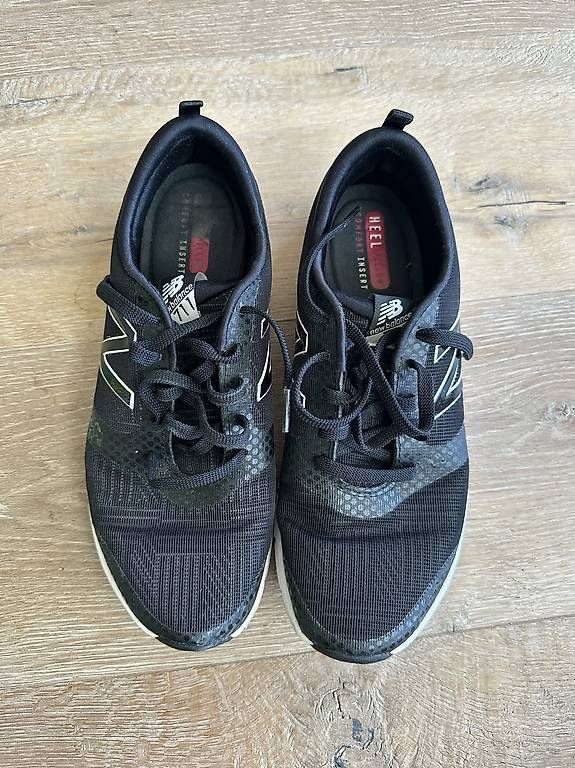Chaussures hommes: New Balance Turnschuhe – D'occasion à Uster par pferber