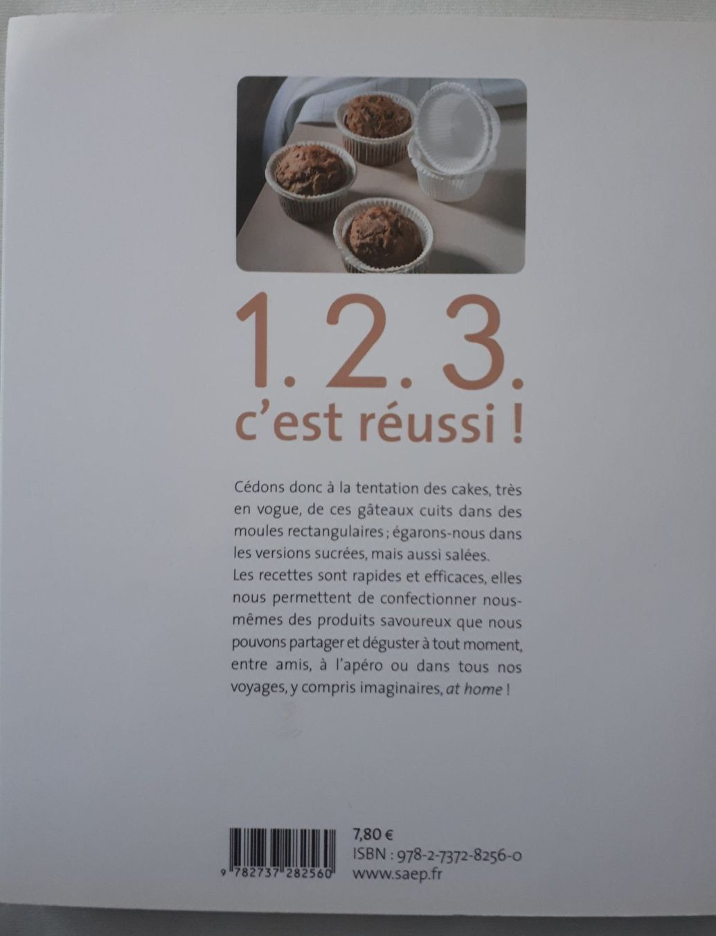 Libri: CAKES SUCRÉS ET SALÉS – Nuovo e nell'imballaggio originale da Ferlens VD venduto da sunshine321 1