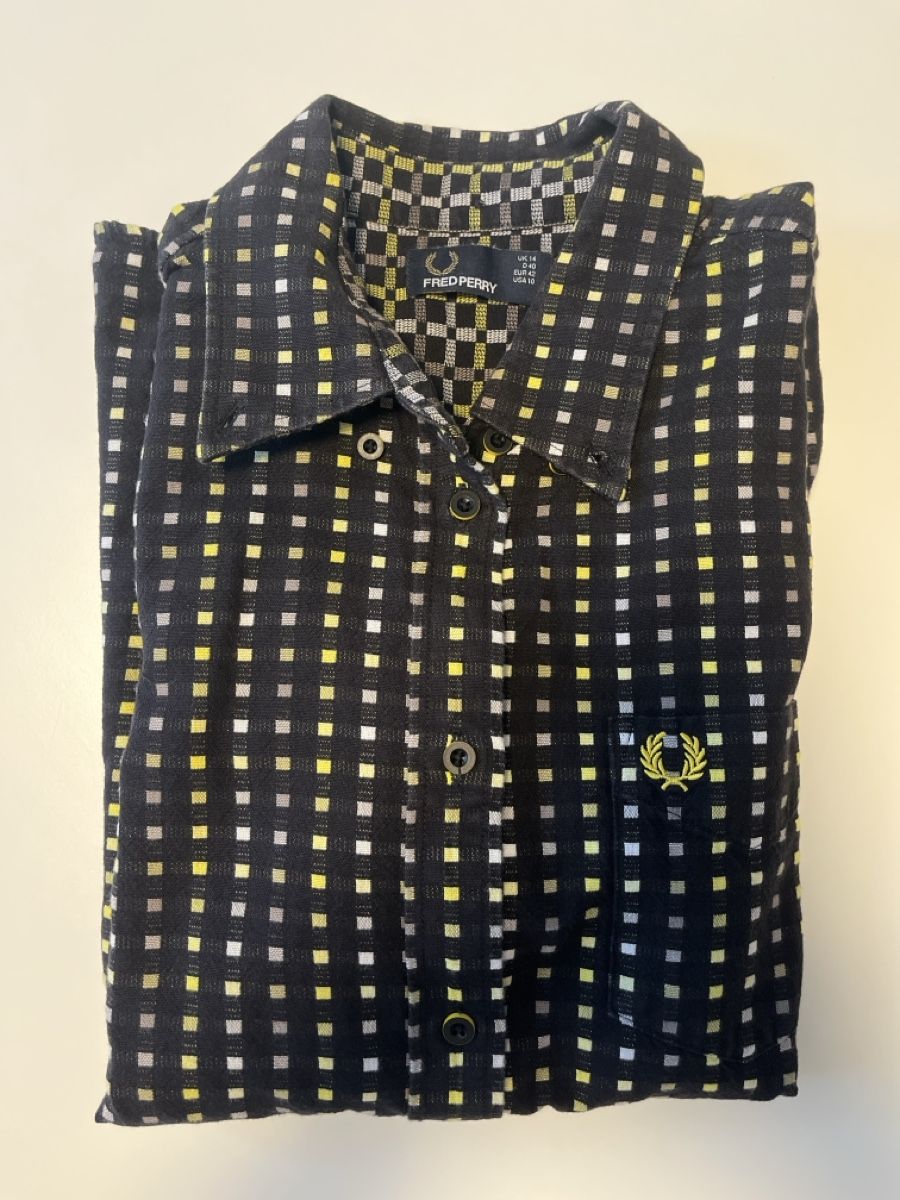 Fred Perry Camicette: Fred Perry Bluse – Usato da Zürich venduto da Valvolina13 1
