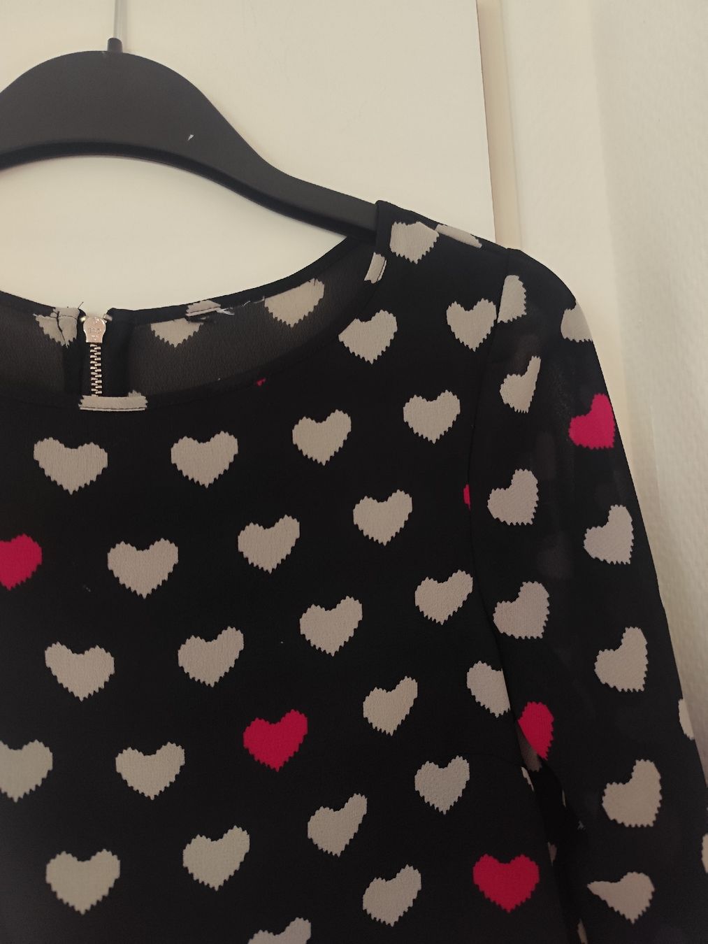 Lots de vêtements: Kleid und 2 Oberteile – D'occasion à Zürich par Claudia_Zueri 4