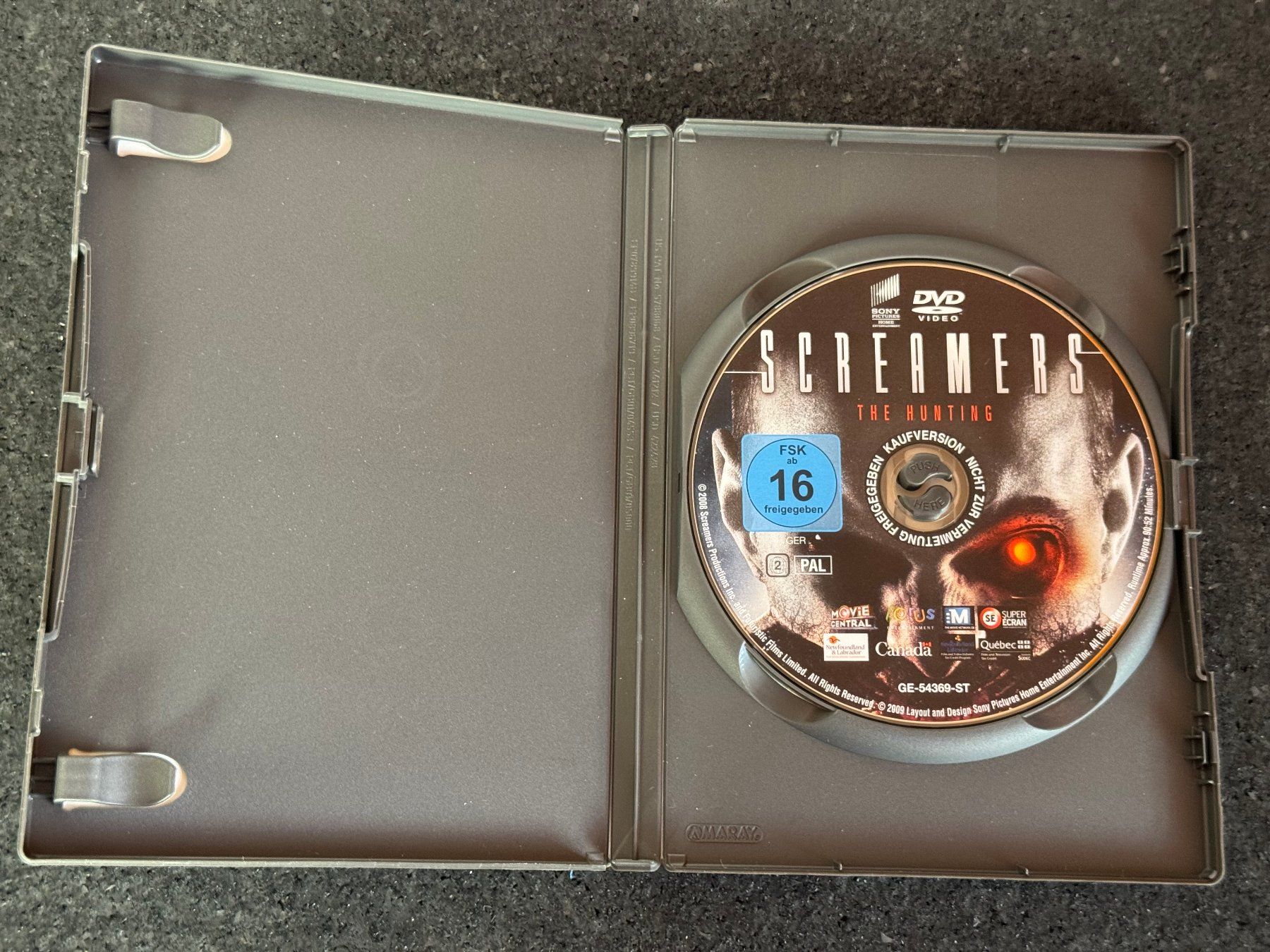 Tous les DVDs: SCREAMERS "The Hunting" DVD EN/DE – D'occasion à Fribourg par tschjoly 2